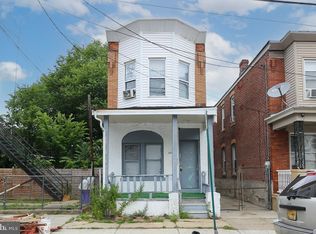 1213 Everett St, Camden, NJ 08104