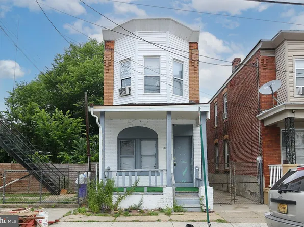 1213 Everett St, Camden, NJ 08104