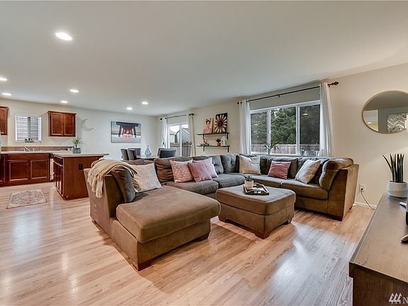 5th image of 2320 167th Street Ct E