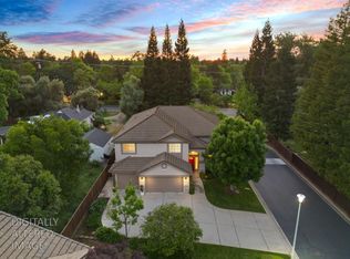 5500 Tierra Gardens Ln, Carmichael, CA