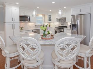 10 King James Way, Wrentham, MA 02093