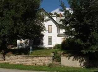 611 N 11th St, Saint Joseph, MO 64501