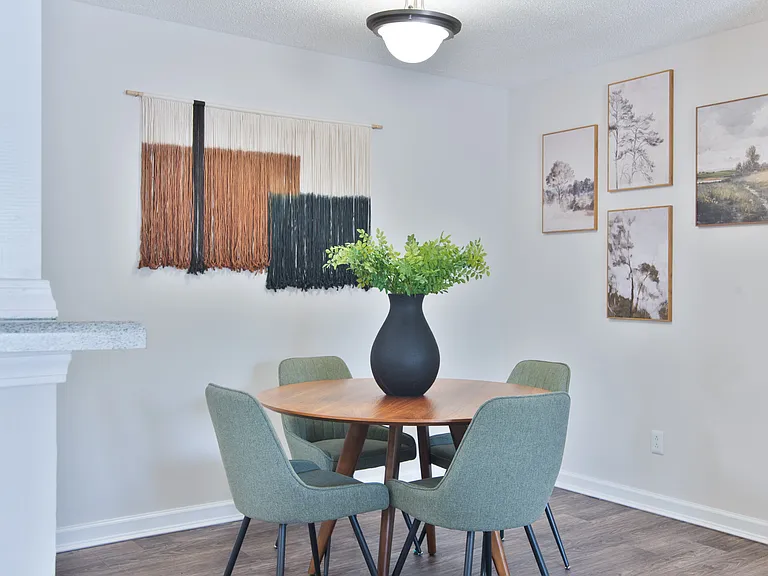 Hawthorne at Lily Flagg — Photo 23