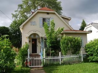 1035 Veto St NW, Grand Rapids, MI 49504