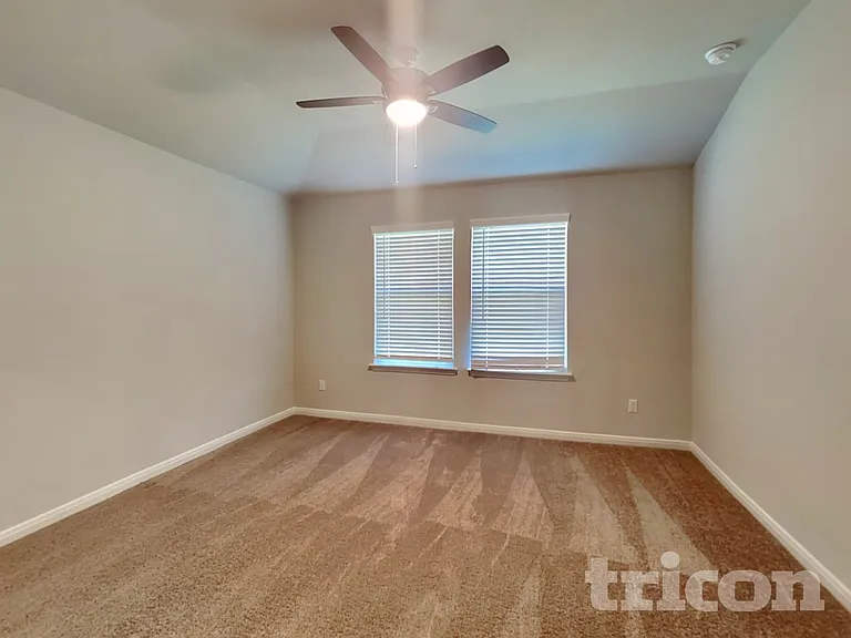 13643 Emerson Way — Photo 6