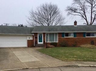 3465 W 212th St, Fairview Park, OH