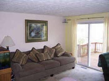 2nd image of 6 Hanningfield Cir