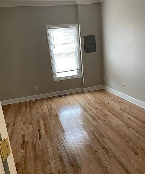 326 Gray Ave — Photo 3