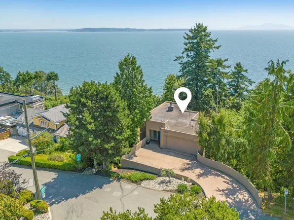 13102 13th Ave, Surrey, BC V4A 1B8