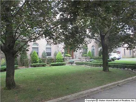 9 Poe Ct photo 1