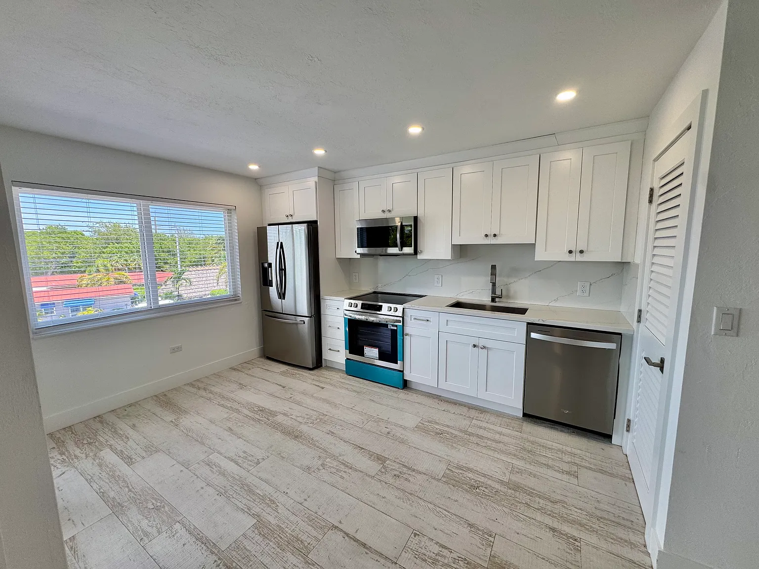 1 bed, 760 sqft, $2,300 — Photo 4