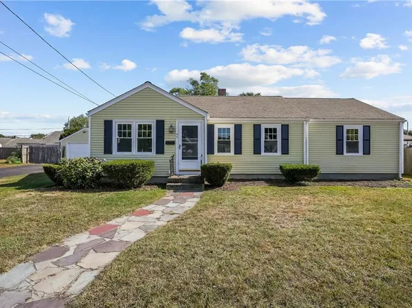 93 Blackburn St, Pawtucket, RI 02861