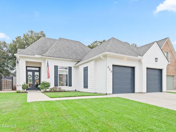 220 Treescape Dr, Lafayette, LA 70508