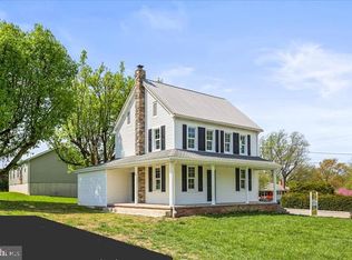 310 Clover Ln, Hanover, PA 17331