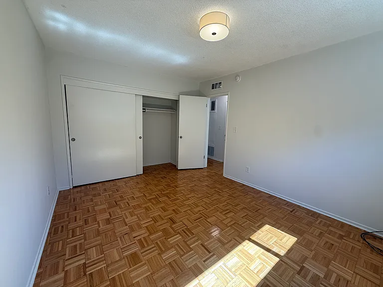 7530 Lexington Ave #4 — Photo 13