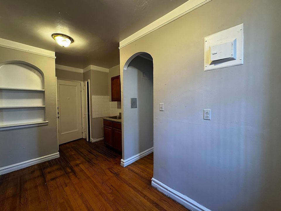 2nd image of 150 Lefferts Ave APT 1D