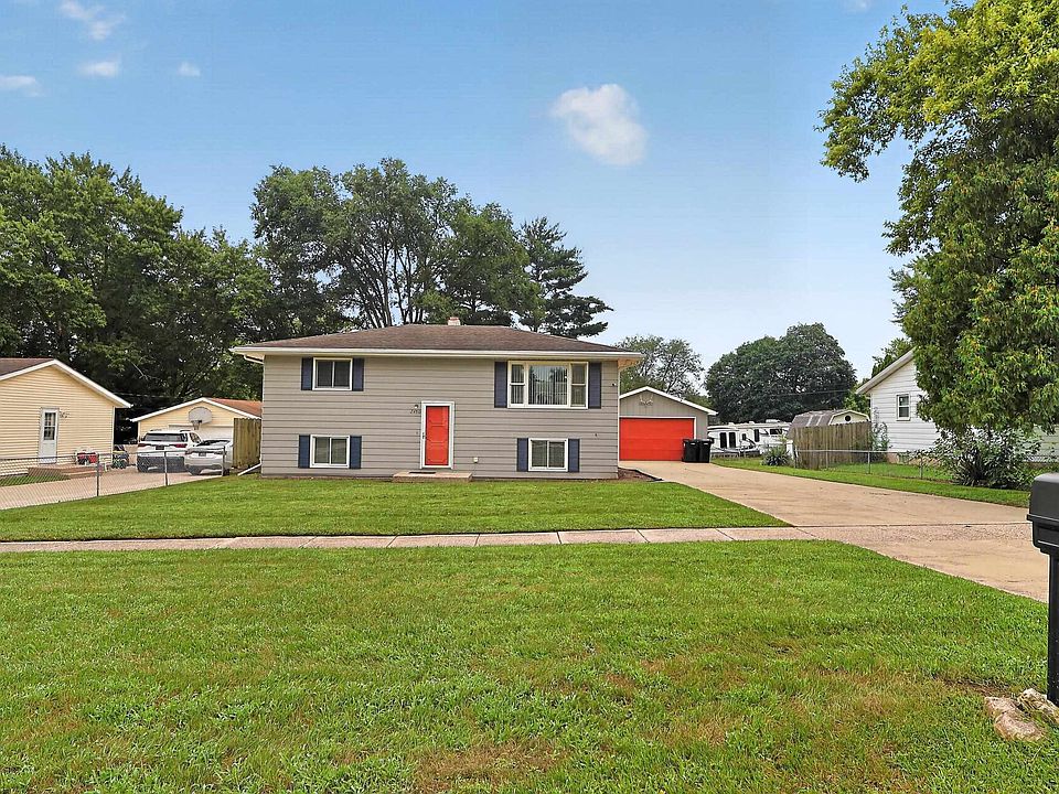 1st image of 2150 Merrill Ave