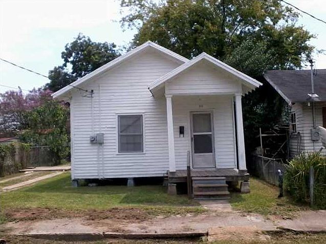 1st image of 511 Delord St
