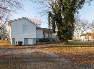 1016 Indiana Ave, Etowah, TN 37331
