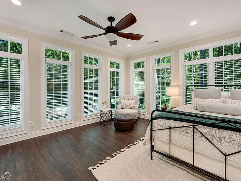 1031 Sandy Creek Rd — Photo 10