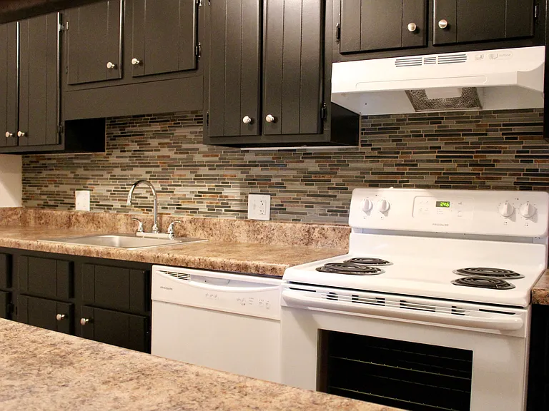 Concord Woods Apartments — Photo 9