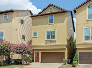 878 Fisher St, Houston, TX 77018