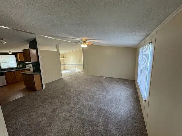 3 bed, 2.0 bath, 1344 sqft, $1,495 — Photo 3