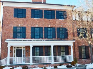 45 Southport Grn #45, Fairfield, CT 06824