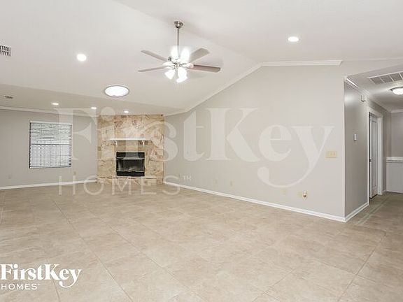 4th image of 1609 Country Charm Ln W