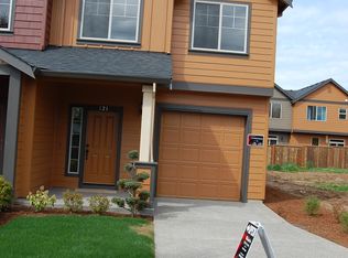 121 Lawton Rd, Oregon City, OR 97045
