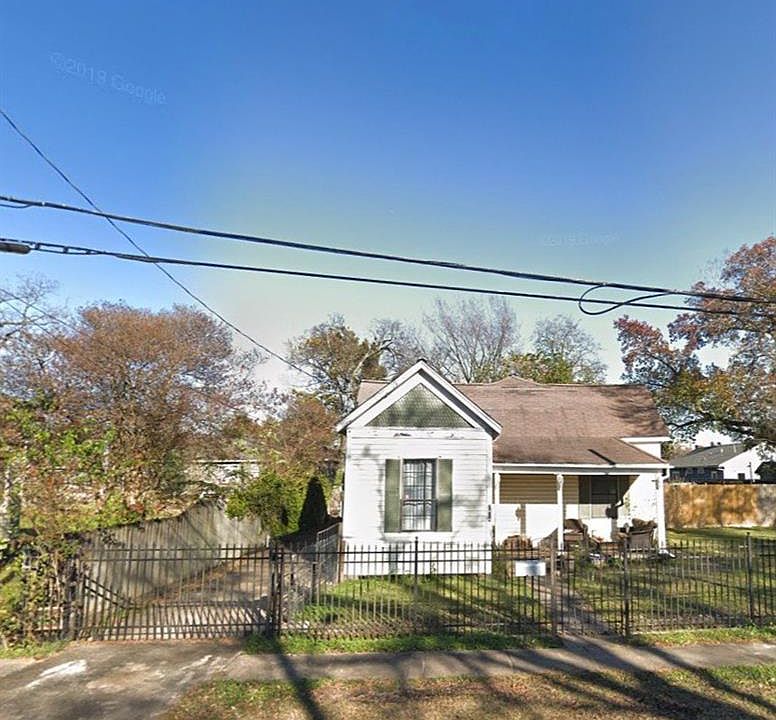 1st image of 2424 Freeman St