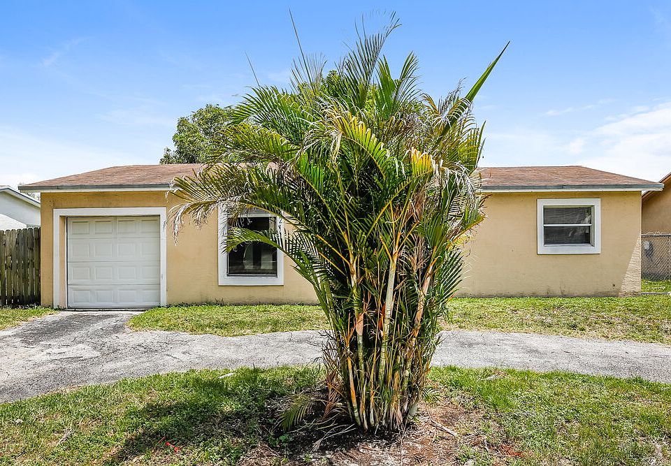1st image of 4821 NW 16th St
