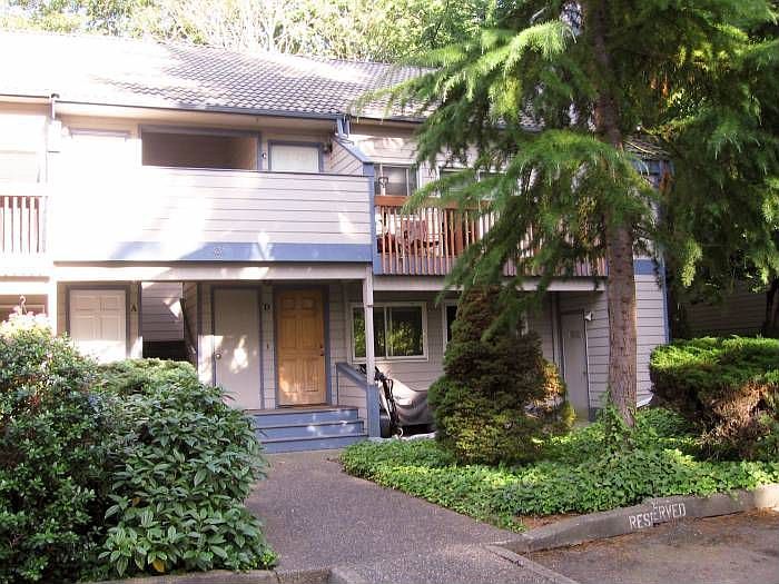 Front entry to condo