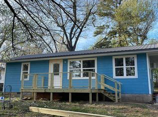 135 Highland St, Calico Rock, AR 72519