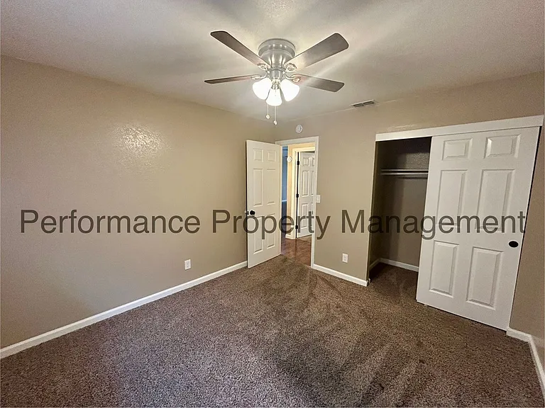 8615 Newgate Ct — Photo 9