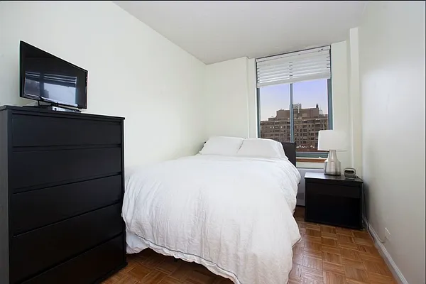 Rented by Pleasant Properties Real Estate LLC | media 30