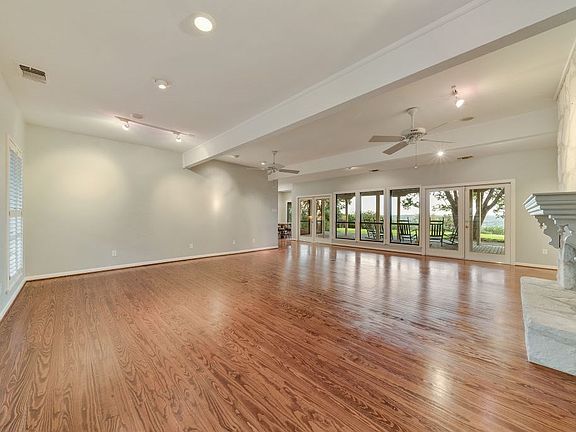 5th image of 145 Holly Hill Dr