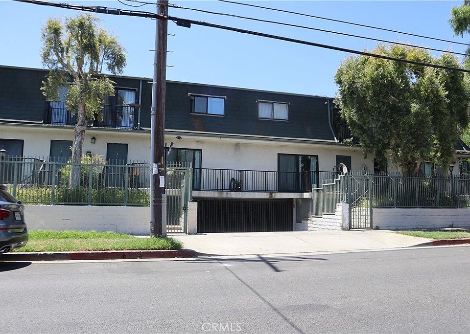 1st image of 9047 Langdon Ave Unit 4