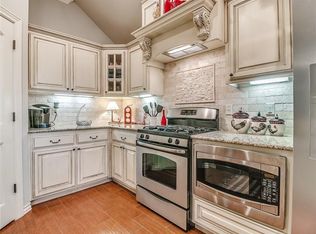 15912 Burkett Cir, Edmond, OK 73013