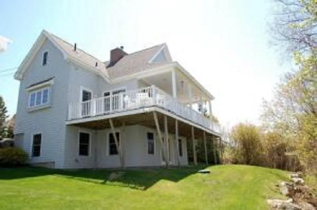2 bed, 2.5 bath, 1540 sqft, $2,100 — Photo 3