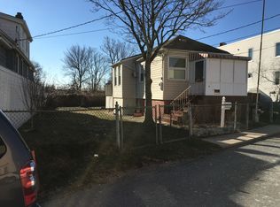 45 Lansing St, Staten Island, NY 10305