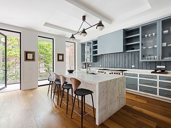 4th image of 150 Wooster St #5THFLOOR