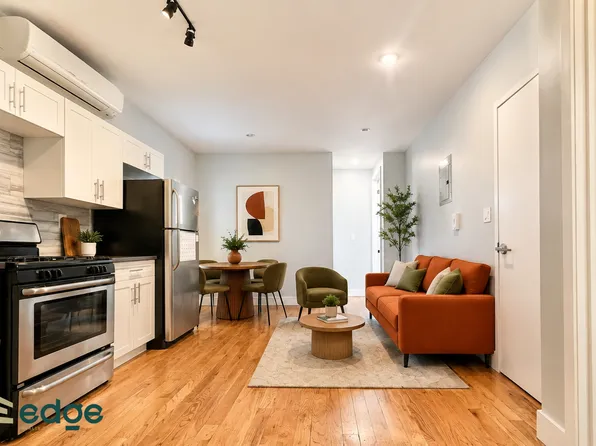 1425 Broadway image 1 of 6