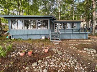 131 Leisure Ln, Raymond, ME 04071