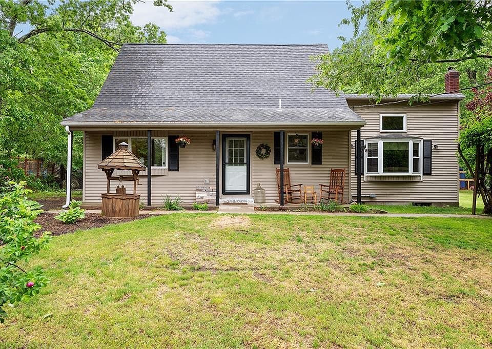 75 Staghead Dr, Pascoag, RI 02859 Zillow
