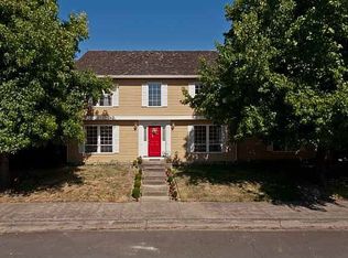 28605 SW Crestwood Dr, Wilsonville, OR