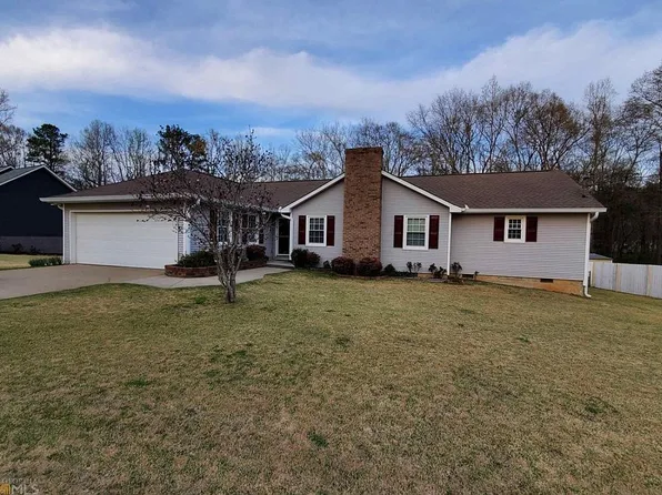 235 Timber Ridge Trl, Carrollton, GA 30117