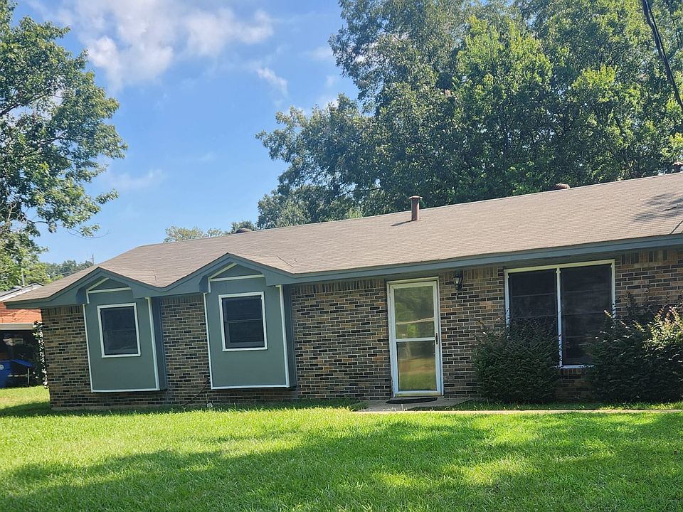 1st image of 207 Radburn Way