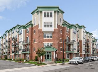 69 Foundry St APT 417, Wakefield, MA 01880