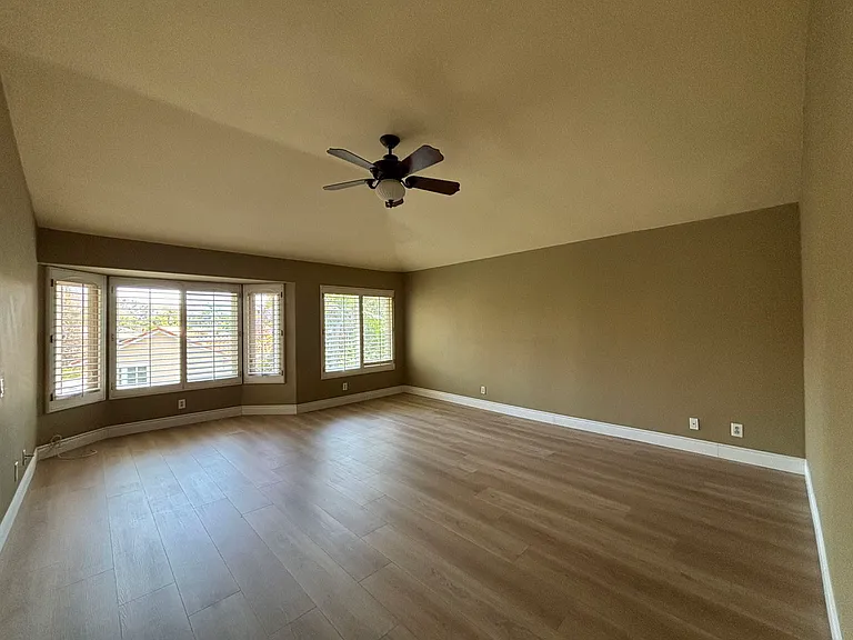 5530 Elderberry Ln — Photo 54